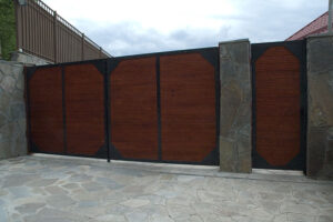 ВОРОТА ИЗ БРУСА