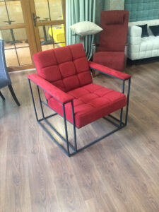 КРЕСЛО ИЗ МЕТАЛЛИЧЕСКОЙ ТРУБЫ