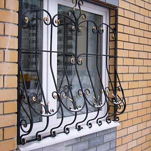 МЕТАЛЛИЧЕСКИЕ РЕШЕТКИ НА ОКНА